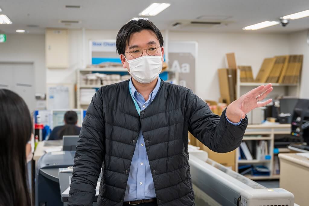 キンコーズ・池袋東口店　桑原店長